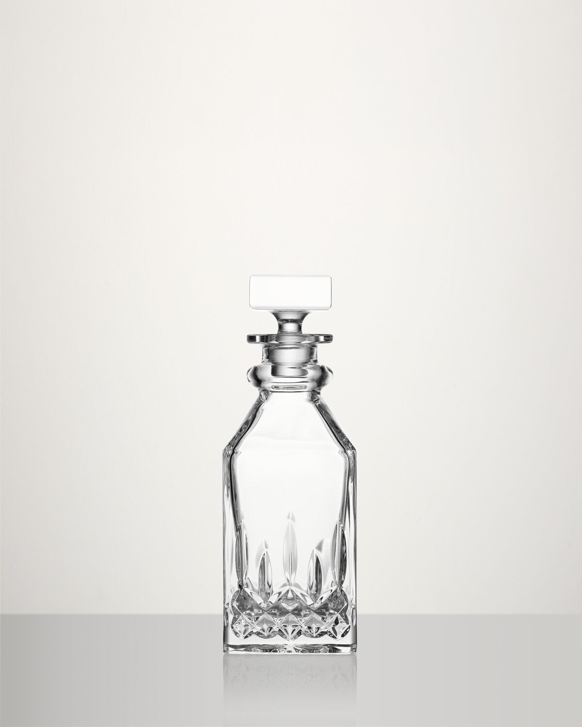 Connoisseur Lismore Mini Square Decanter 16 oz