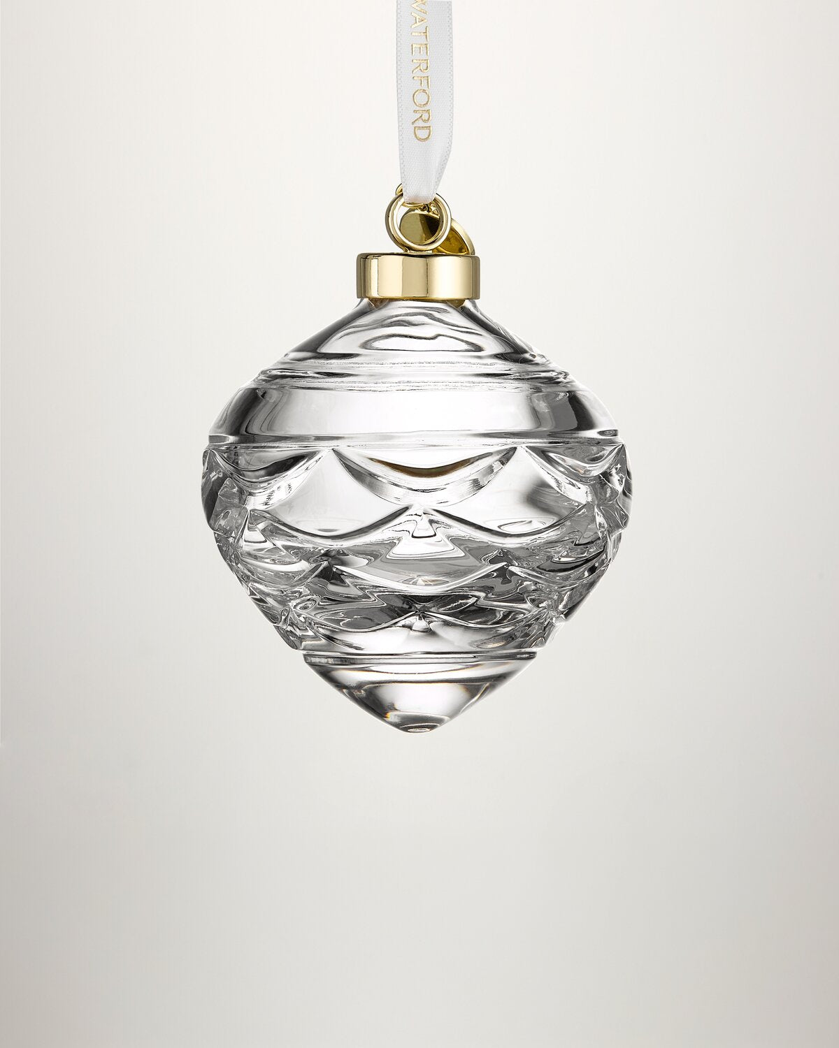 Christmas Winter Wonders Pinecome Bauble