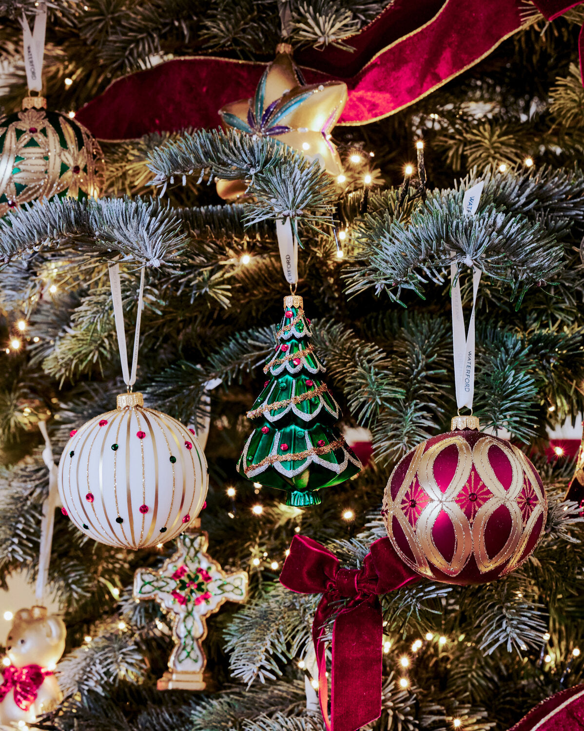 Christmas Holiday Heirlooms Christmas Tree Ornament
