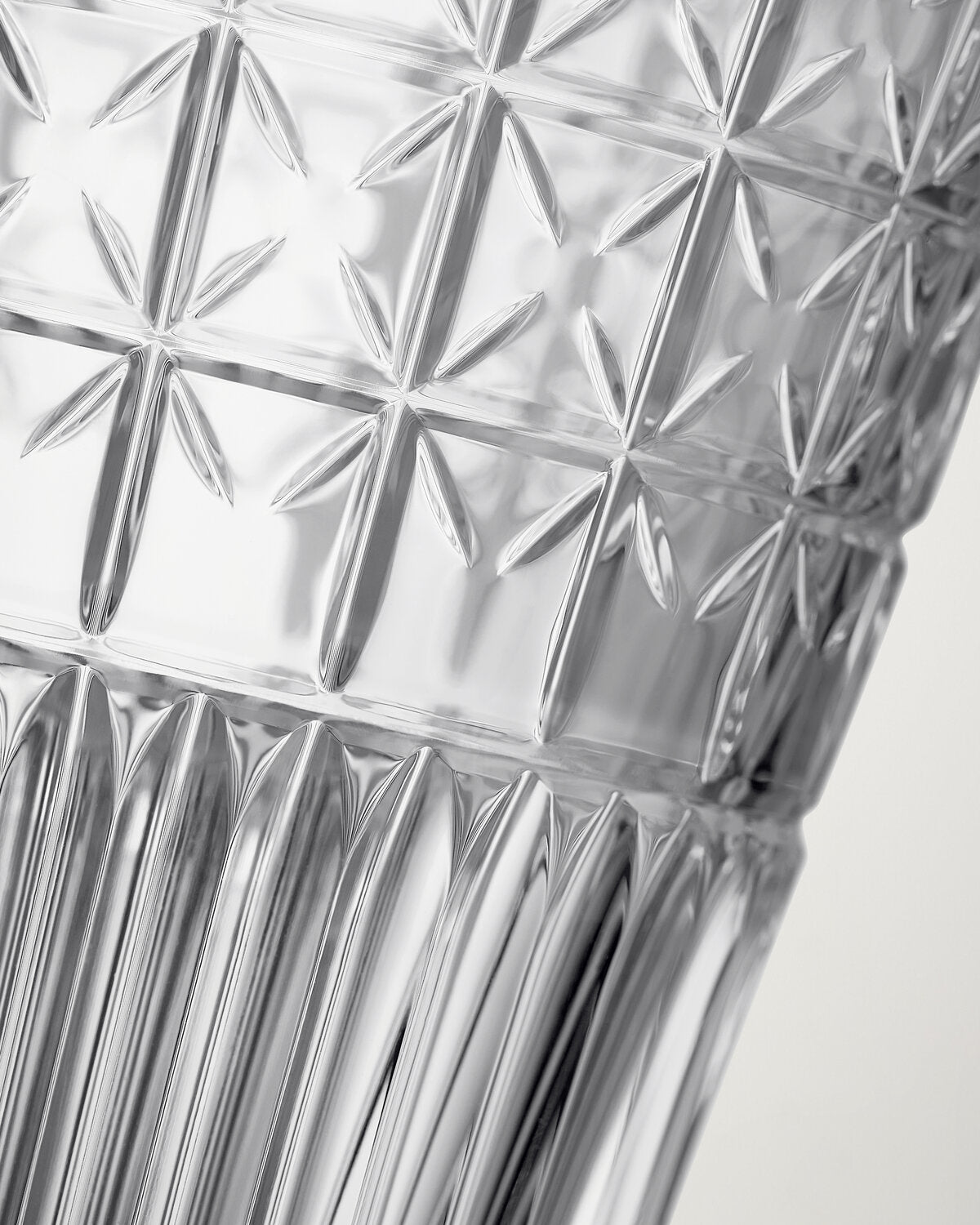 Powerscourt Vase - Mastercraft Powerscourt Vase