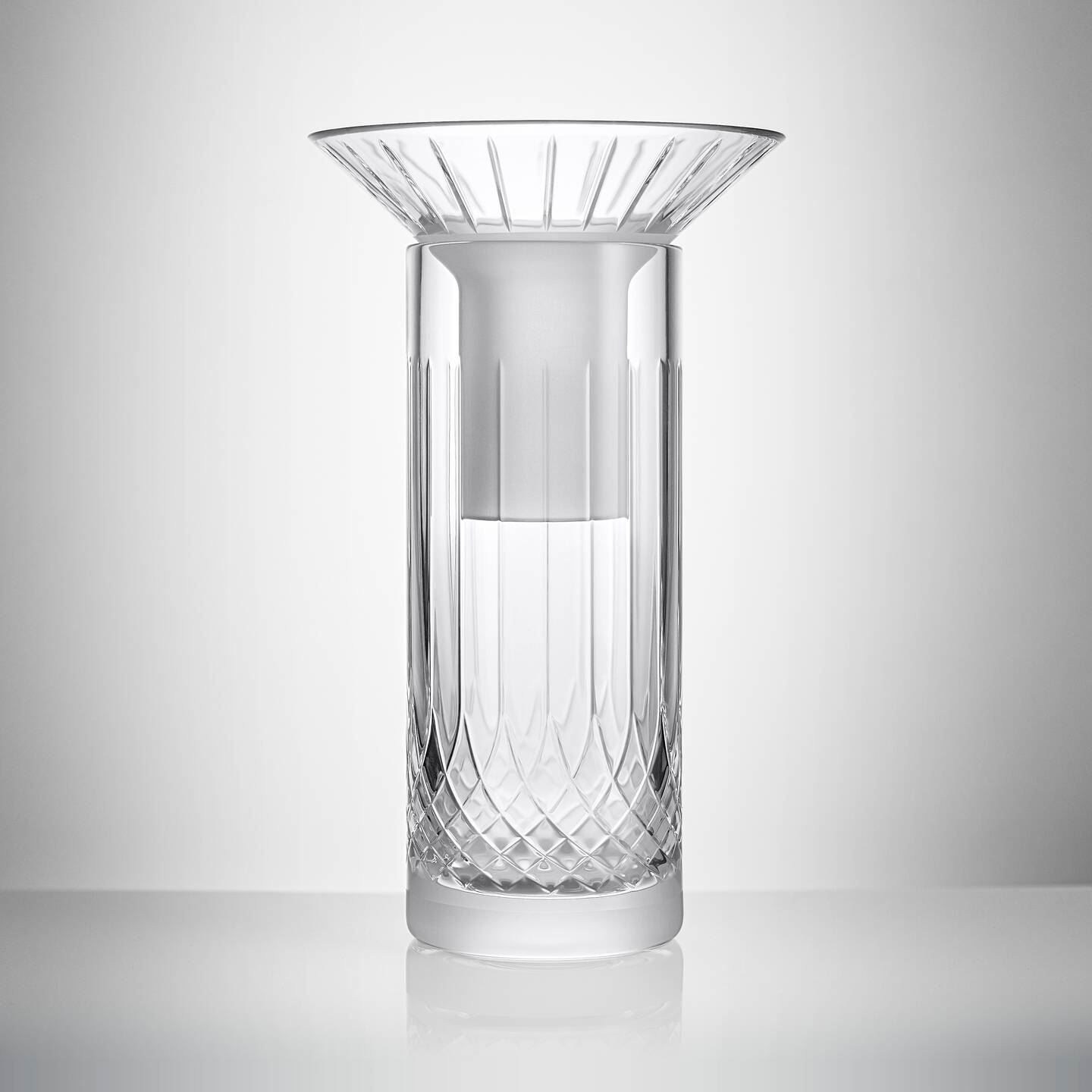 Waterford Waterford Lismore Arcus Statement Vase 12″ Image
