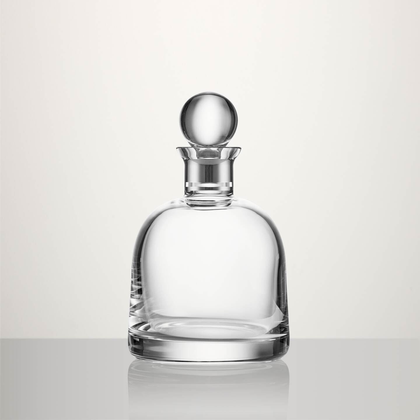 Waterford Waterford Elegance Short Decanter with Round Stopper Image